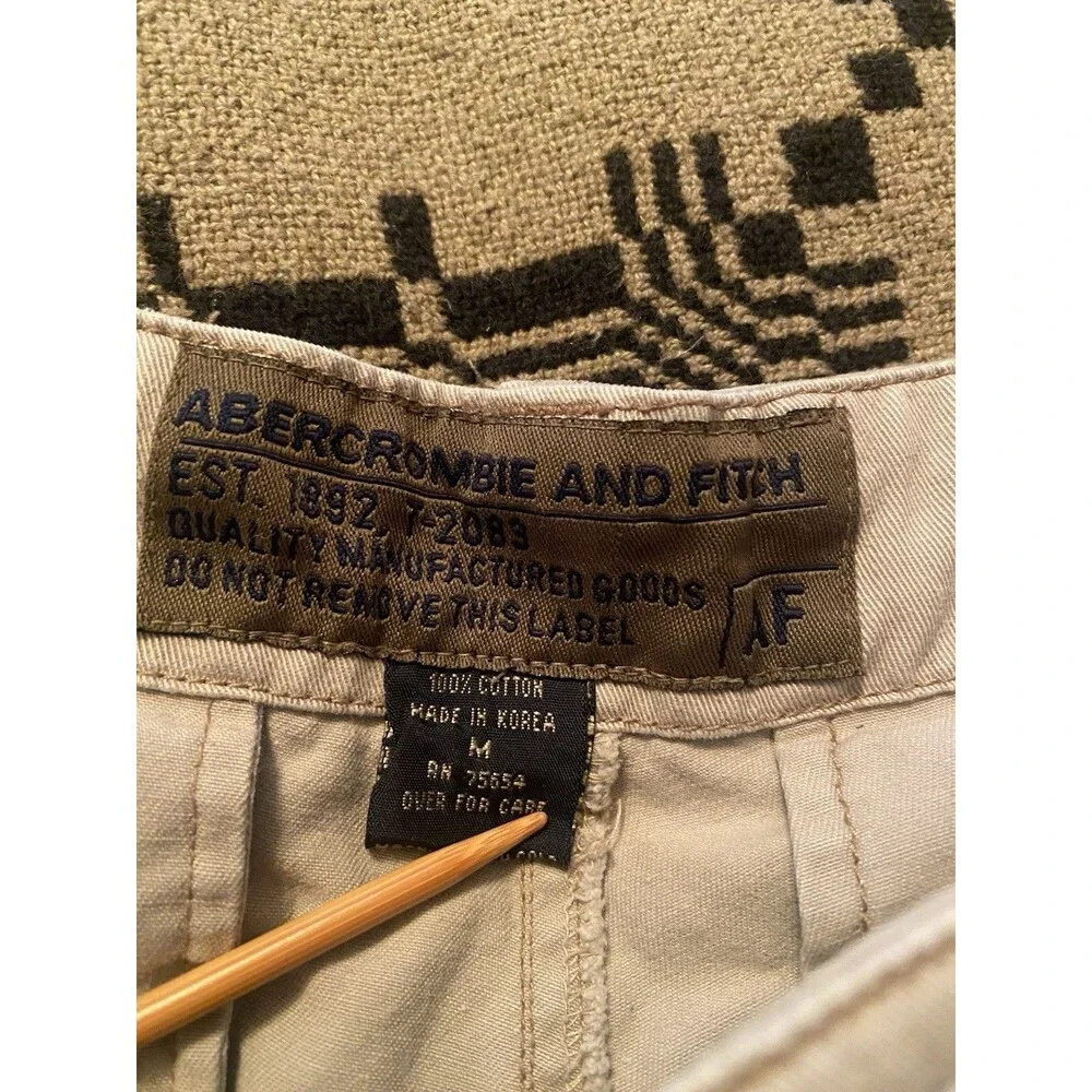 Mens abercrombie and fitch cargo shorts size M Tan, khaki, beige 9.5 inch inseam